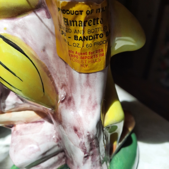 Vintage 2 Warner Bros. 1960s Cartoon Characters Amaretto Bottles-Italy  $50 - Picture 6 of 10